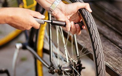 Comment gonfler un pneu de vélo : guide et conseils